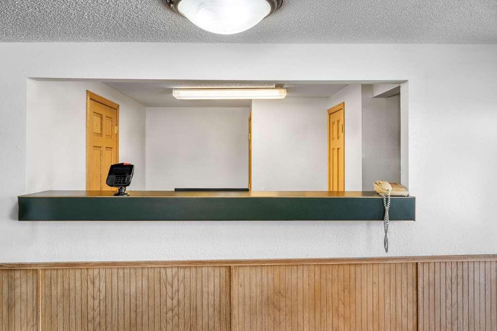 Econo Lodge Miles City Wnętrze zdjęcie